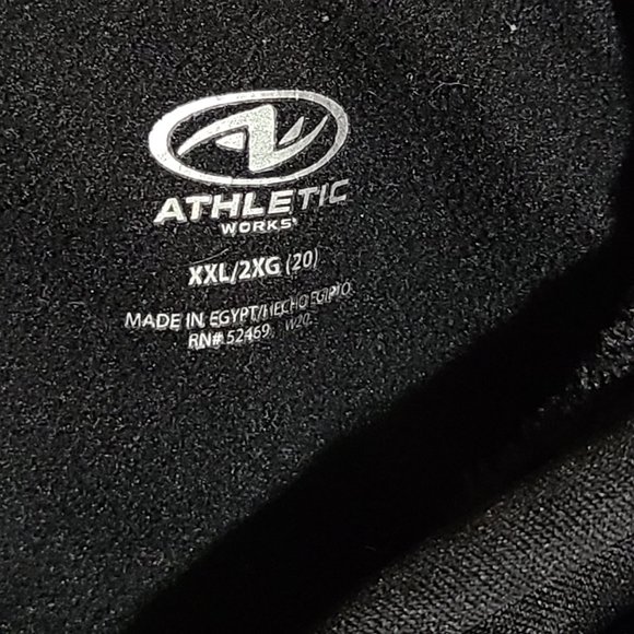 Athletic Works women's Hoodie.  Heavy fabric.  Great Condition! - Picture 4 of 4